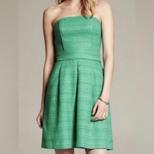 Banana Republic woman’s green tweed strapless dress